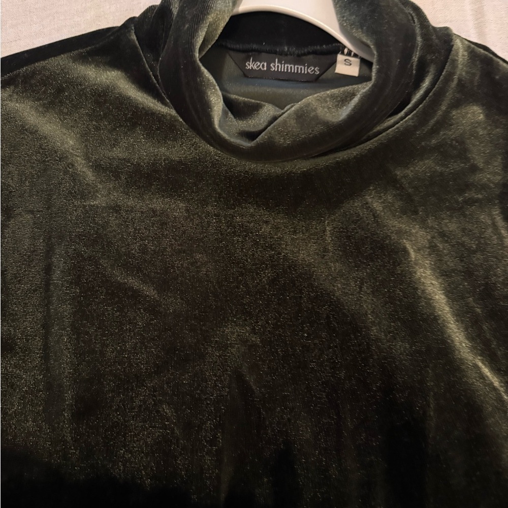 Skea Shimmies Velvet Top dark green olive size S